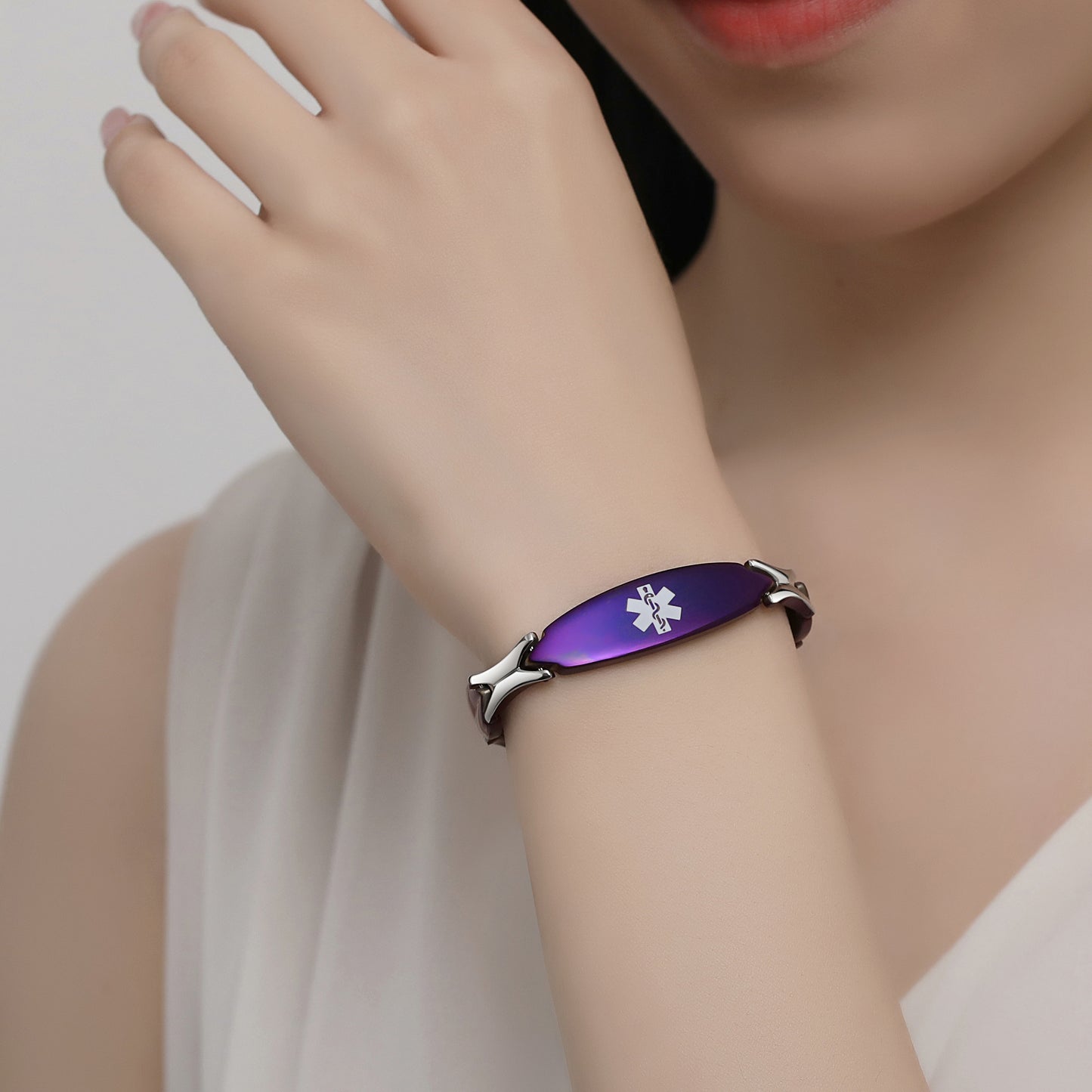 LinnaLove Fashion Shiny medical alert bracelet with Free Engraving Stainless steel Medical id bracelet for Women