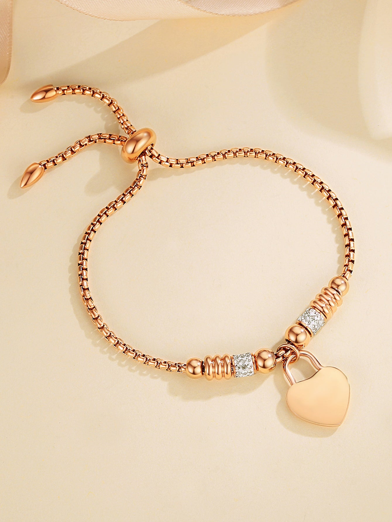 Stainless Steel Heart Bracelet - A Meaningful Gift for Women, Perfect for Christmas and New Year's Celebrations