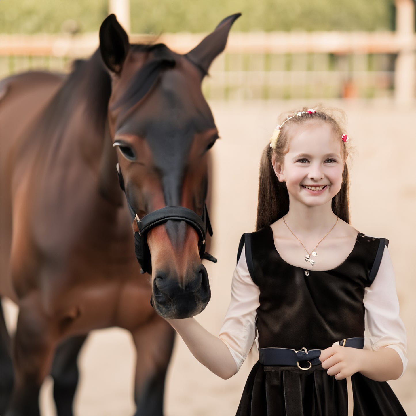 Charming Stainless Steel Horse Necklace - Horse Pendant with 26 Initials, Ideal Gift for Girls, Women, and Horse Enthusiasts of All Ages