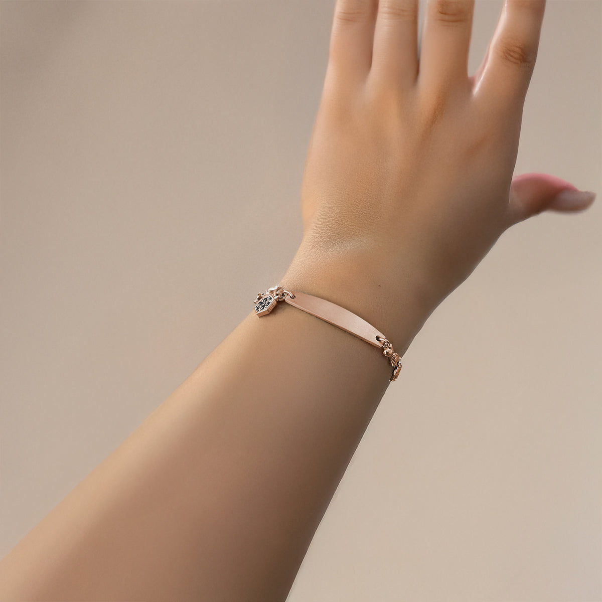 Heart Chain Medical Alert Bracelet for Women – 316L Stainless Steel | 14 Conditions Available