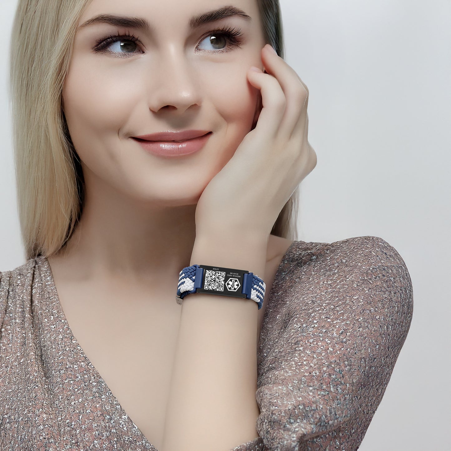 Medical ID Bracelet with QR Code for Women Men, Silicone Adjustable QR Code Medical Alert Bracelets,Dynamic Web Information
